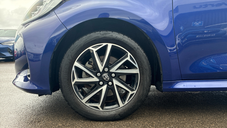 Toyota Yaris 1.5 Hybrid Design 5dr CVT Hybrid Hatchback